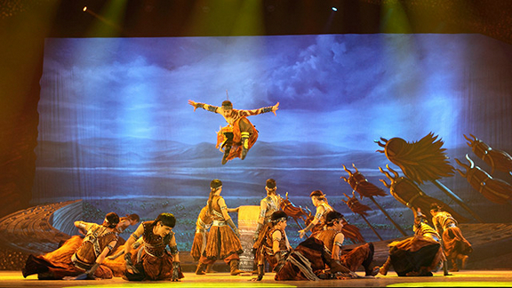 内蒙古通辽民族歌舞团《天上的风》