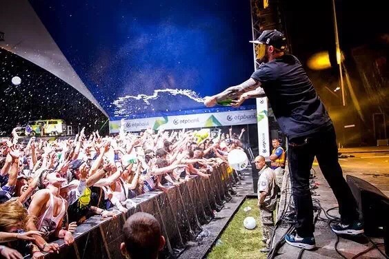 音乐现场欧美音乐 411646acdb0f2f07.jpg