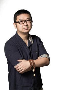 导演:孙哲    编剧:李晓萌    舞美设计:王峥    灯光设计:刘崇亮