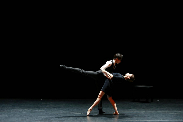 上海芭蕾舞团 现代芭蕾 --《绽放》在线订票-上海国际舞蹈中心-实验