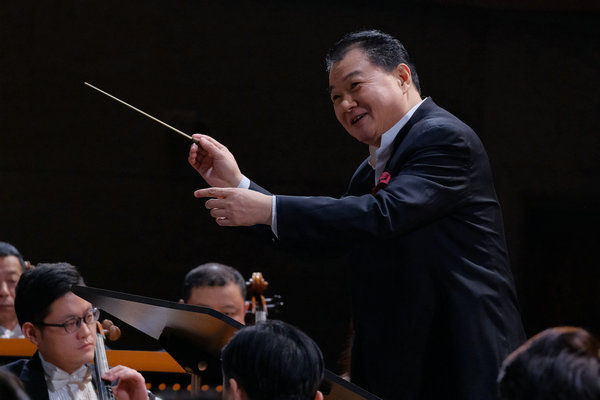 新中国成立72周年庆典系列 和声·传奇—郑健指挥世界经典名歌·男声